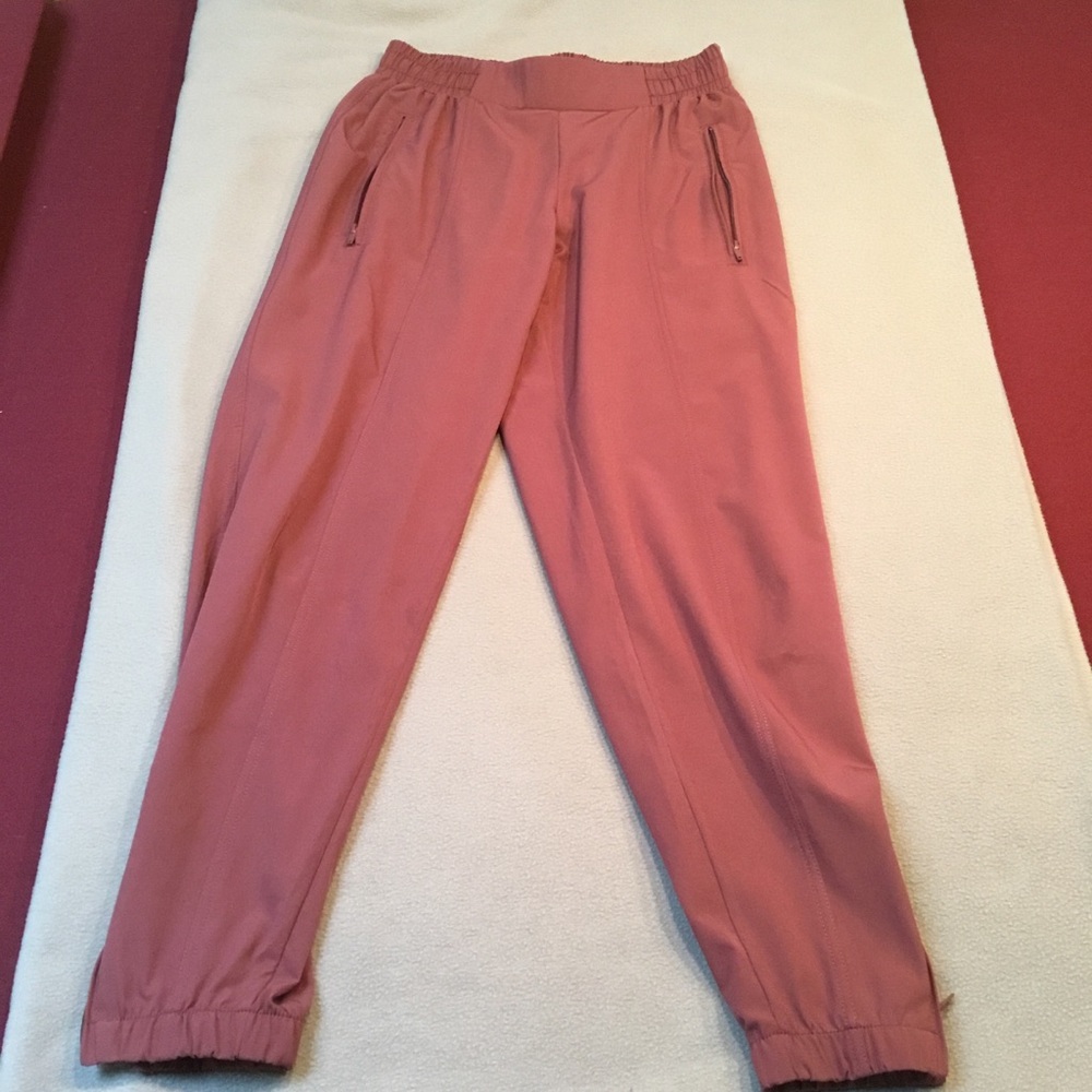 Old Navy rust Active StretchTech Joggers